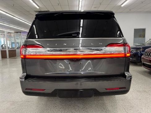 Used 2018 Lincoln Navigator L Reserve w/ Technology Package AWD/4WD image 5