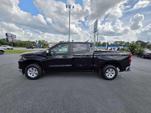 Used 2025 Chevrolet Silverado 1500 LT AWD/4WD image 3