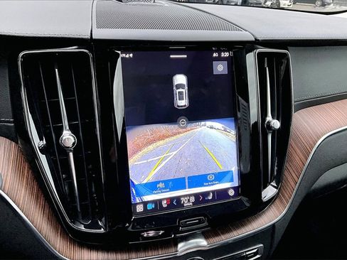 Certified 2023 Volvo XC60 B5 Ultimate image 14