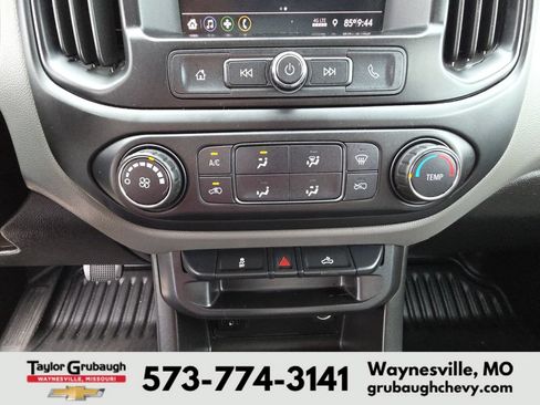 Used 2020 Chevrolet Colorado W/T RWD image 23