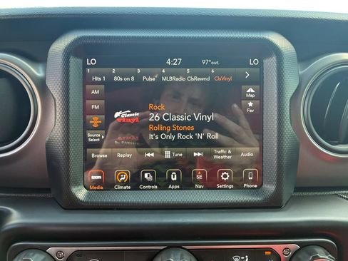 Used 2022 Jeep Wrangler Unlimited Sport AWD/4WD image 13