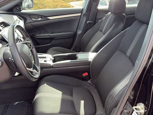 Used 2019 Honda Civic Sport image 6