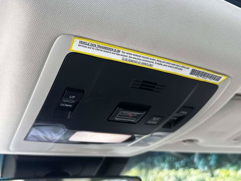 Used 2022 Lexus ES 350 w/ Premium Package FWD image 31