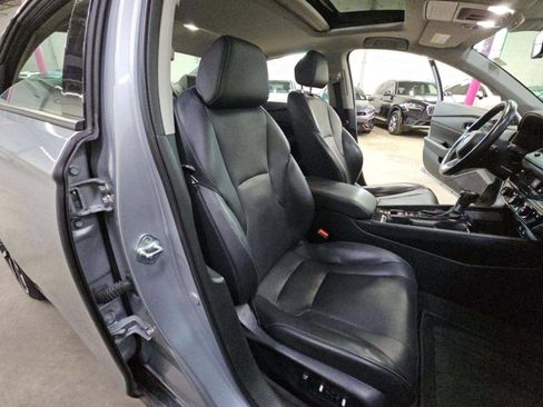 Used 2023 Honda Accord Touring image 13