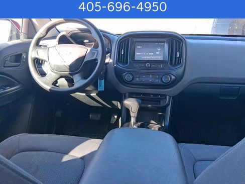 Used 2018 Chevrolet Colorado W/T image 12