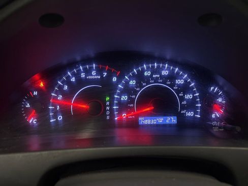 Used 2011 Toyota Camry LE image 20