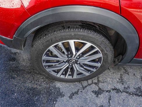 Used 2023 Nissan Kicks SR image 8