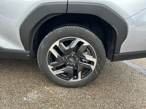 Used 2025 Subaru Forester Limited w/ Popular Package #2 image 19