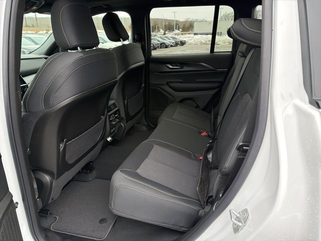 New 2026 Jeep Grand Cherokee Laredo X AWD/4WD image 11