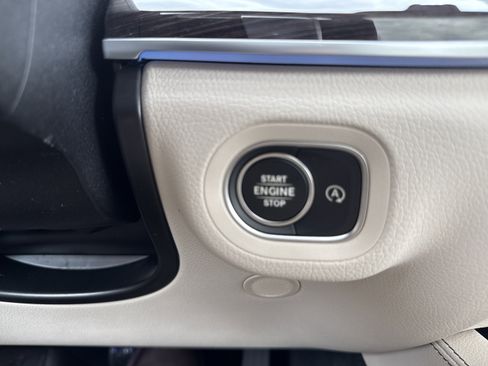 Certified 2026 Mercedes-Benz GLE 450 4MATIC image 48