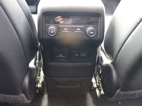 Used 2021 GMC Acadia SLT w/ Trailering Package AWD/4WD image 38