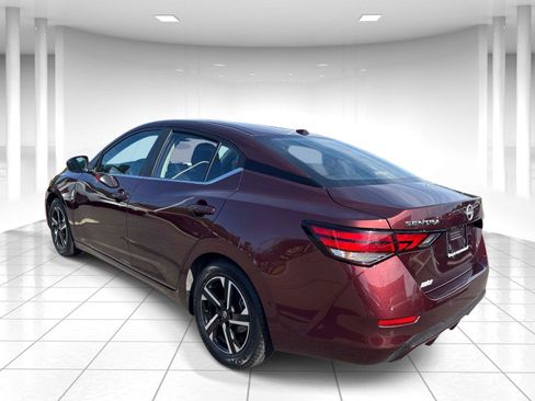 Used 2024 Nissan Sentra SV FWD image 8