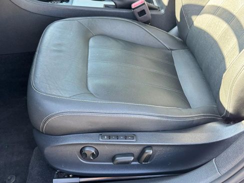 Used 2020 Volkswagen Passat 2.0T SEL image 26