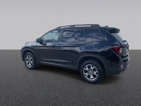 Used 2023 Honda Passport TrailSport image 7