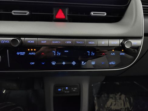 New 2026 Hyundai Ioniq 5 Limited image 8