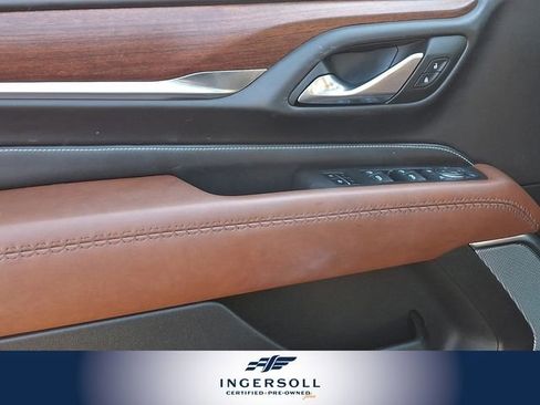 Used 2023 GMC Yukon Denali Ultimate image 17