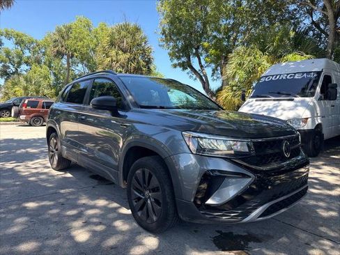 Used 2022 Volkswagen Taos S w/ IQ Drive S Package FWD image 4