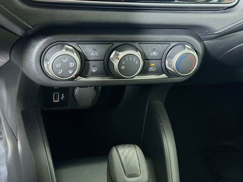 Used 2024 Nissan Versa S w/ S Plus Package image 7