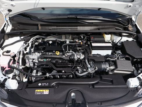 Used 2025 Toyota Corolla SE image 11