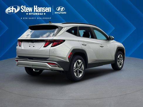 New 2026 Hyundai Tucson SEL image 8