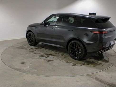New 2026 Land Rover Range Rover Sport Dynamic SE image 3