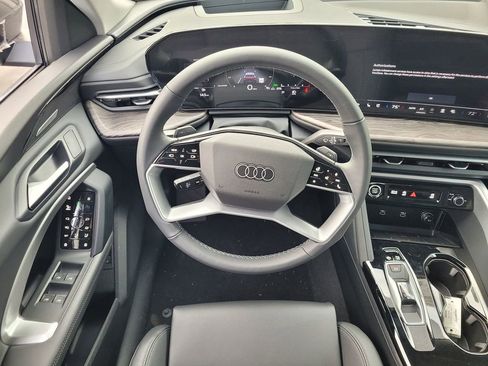 New 2025 Audi Q5 Premium Plus image 8