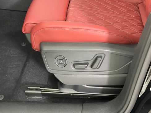 New 2025 Audi SQ5 Premium Plus image 15
