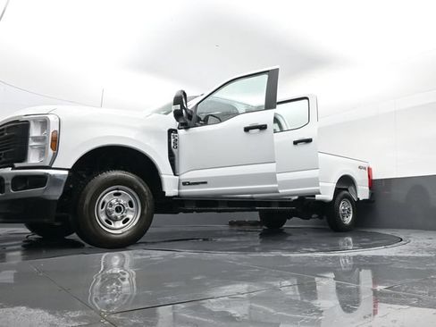 Used 2025 Ford F350 XL AWD/4WD image 32