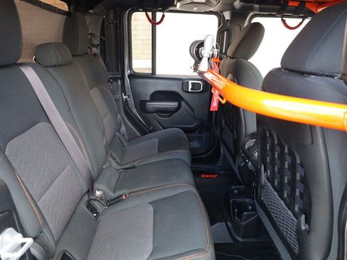 Used 2021 Jeep Gladiator Mojave w/ Auxiliary Switch Group image 31