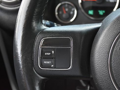 Used 2015 Jeep Wrangler Sport w/ Quick Order Package 24S AWD/4WD image 17