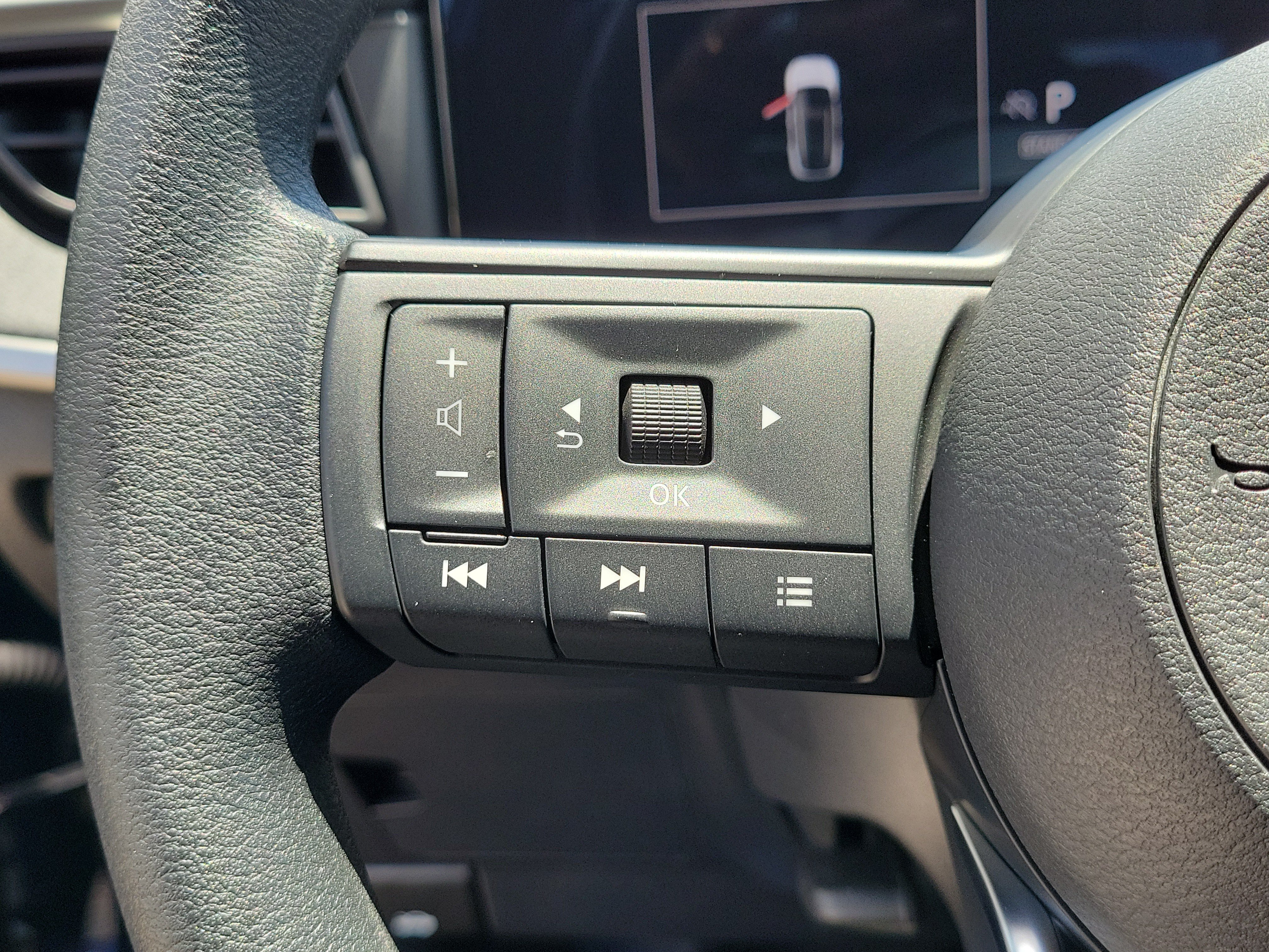 Certified 2026 Nissan Kicks SV FWD image 22