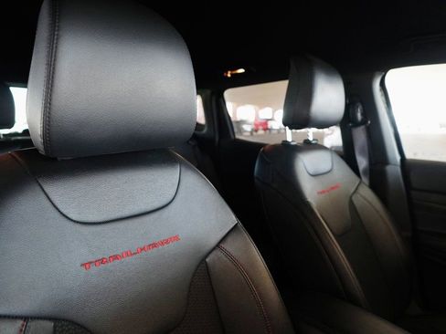 Used 2024 Jeep Compass Trailhawk image 13