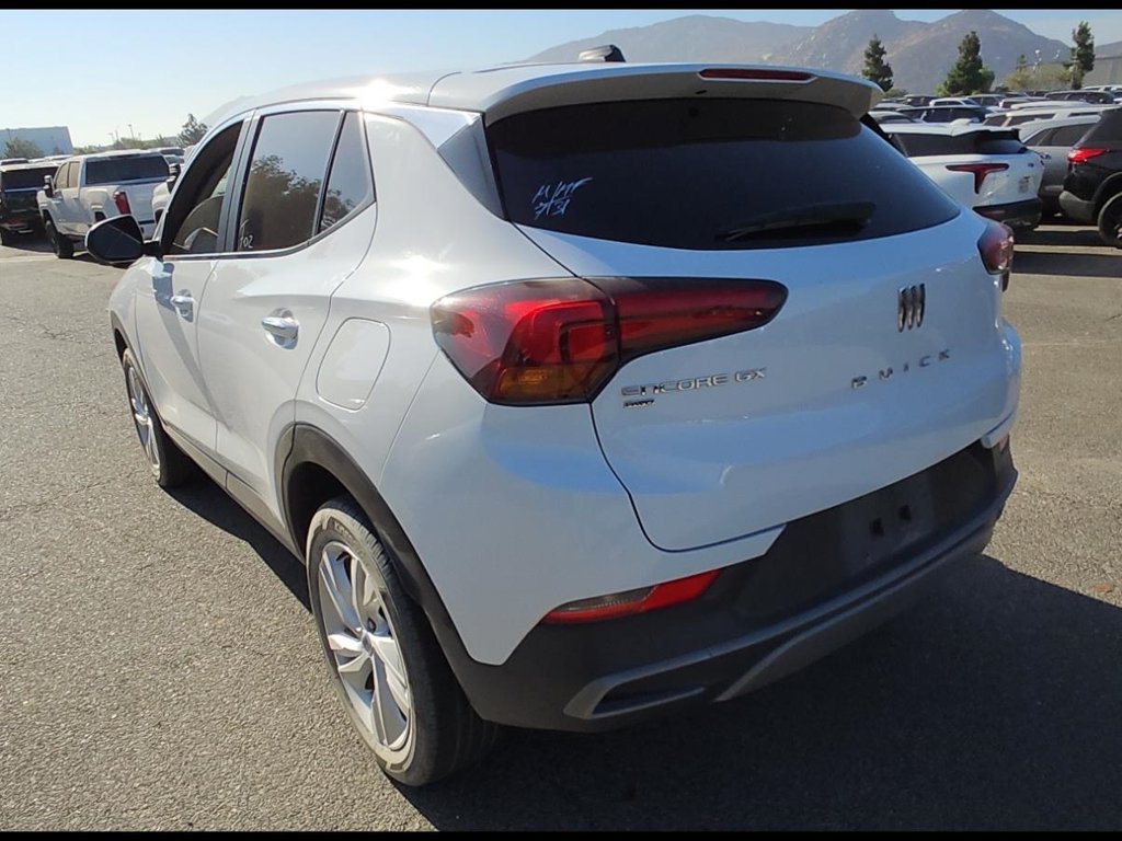 Used 2024 Buick Encore GX Preferred AWD/4WD image 4