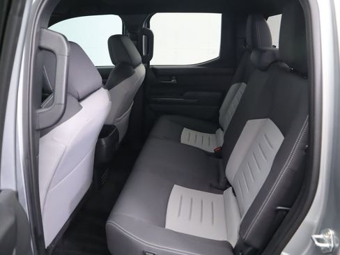 Used 2024 Toyota Tacoma TRD Sport image 21