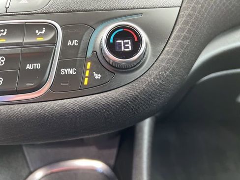 Used 2024 Chevrolet Malibu LT image 32