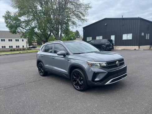 Certified 2022 Volkswagen Taos SE w/ IQ.Drive SE Package AWD/4WD image 7