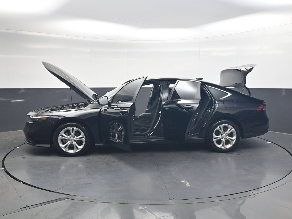 Used 2023 Honda Accord LX image 36