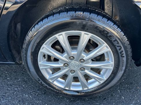 Used 2009 Buick Lucerne CX FWD image 10