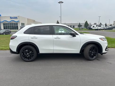 New 2027 Honda HR-V Sport image 2