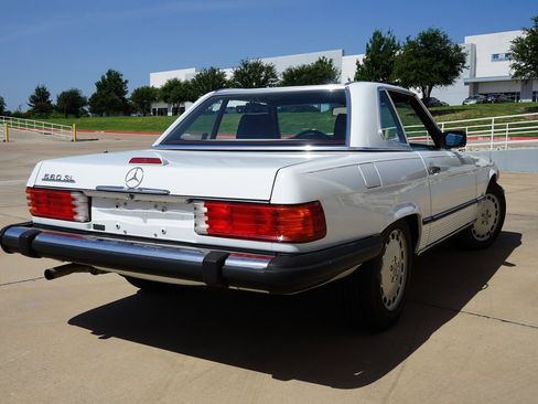 Used 1989 Mercedes-Benz 560 SL image 15