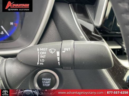 Certified 2020 Toyota Corolla XSE image 25