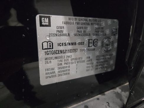 Used 2018 GMC Canyon SLE image 38