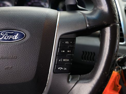 Used 2012 Ford Taurus SEL image 26