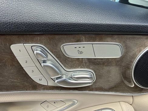 Used 2018 Mercedes-Benz C 300 Sedan image 23