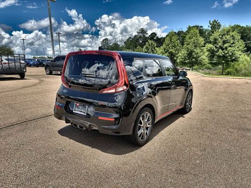 Used 2020 Kia Soul GT-Line Turbo FWD image 8