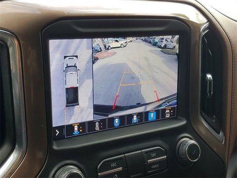 Certified 2022 Chevrolet Silverado 3500 High Country w/ Technology Package image 25