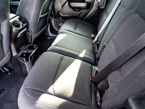 Used 2020 Jeep Wrangler Unlimited Sport image 27