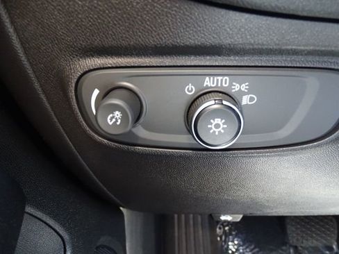Certified 2022 Chevrolet Equinox LT FWD image 20