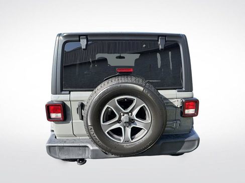 Used 2022 Jeep Wrangler Unlimited Sport AWD/4WD image 9