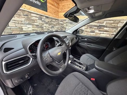 Used 2024 Chevrolet Equinox LT AWD/4WD image 12